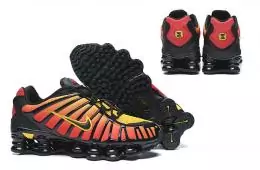 chaussures Nike Shox